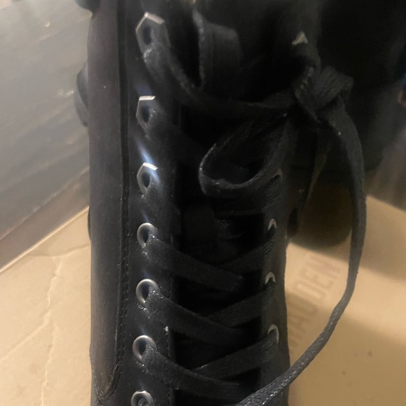 New Steve Madden Fur /Combat Boots - Picture 6 of 10